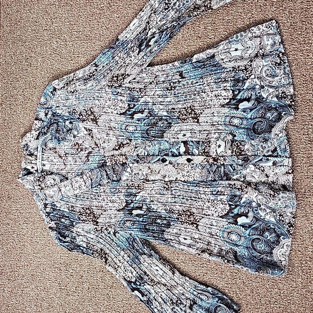 Top - Picture 3 of 13